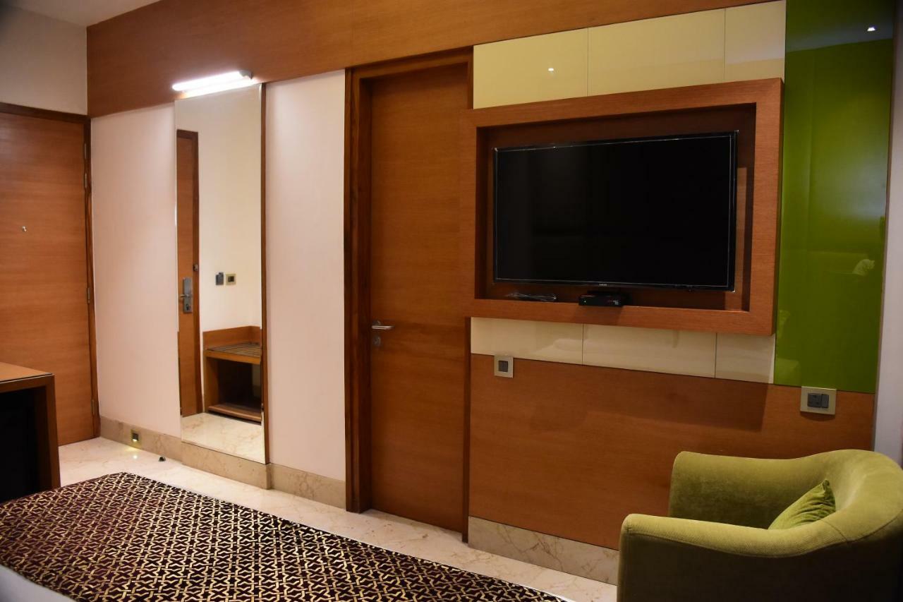Hotel Orchid Blu Аліґарх Екстер'єр фото