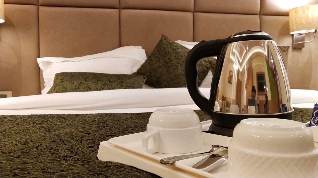 Hotel Orchid Blu Аліґарх Екстер'єр фото